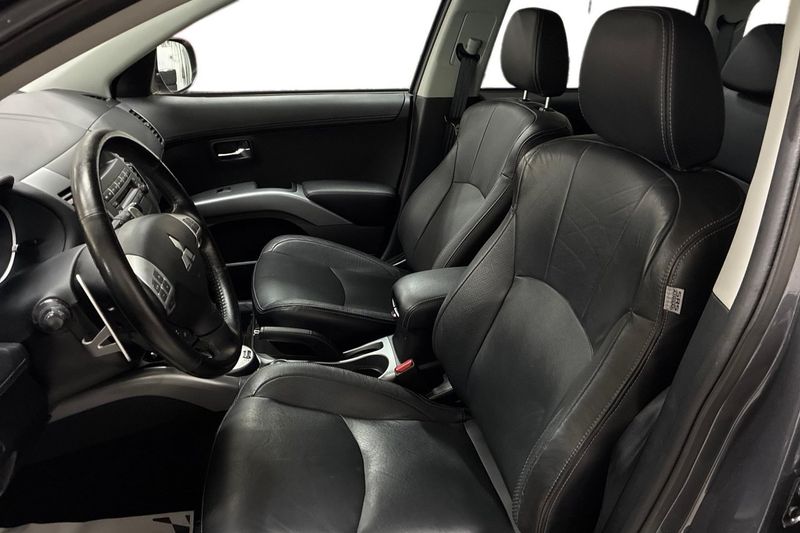 Mitsubishi Outlander bild 12