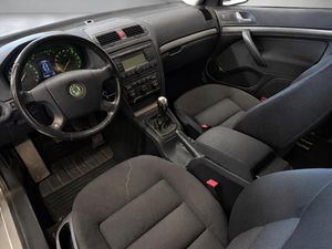 Skoda Octavia bild 8
