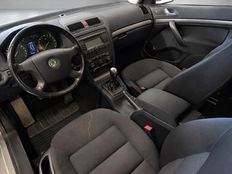 Skoda Octavia bild 8