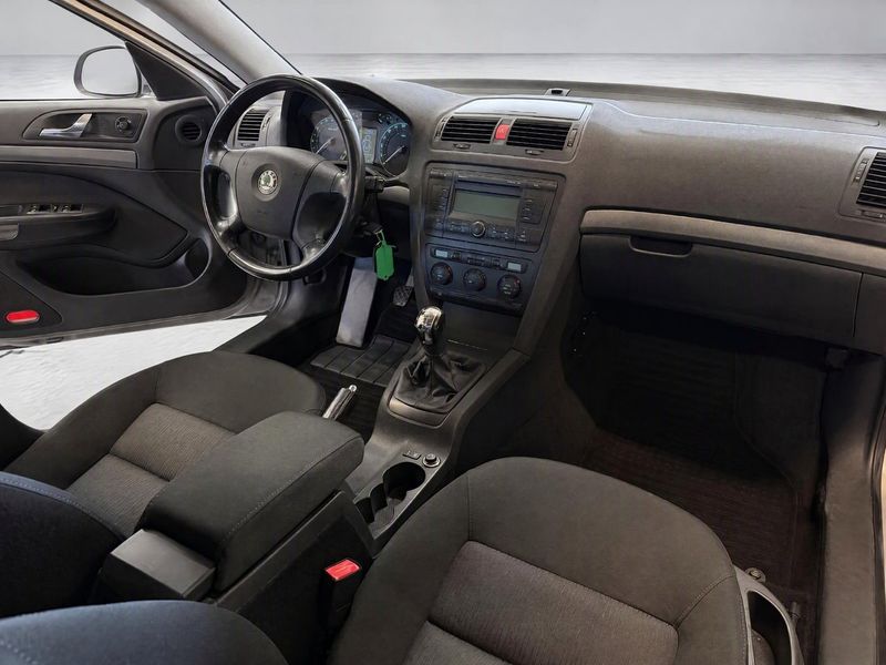 Skoda Octavia bild 7