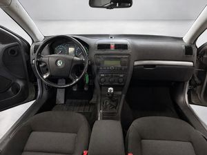 Skoda Octavia bild 9