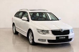 Skoda Superb bild 2