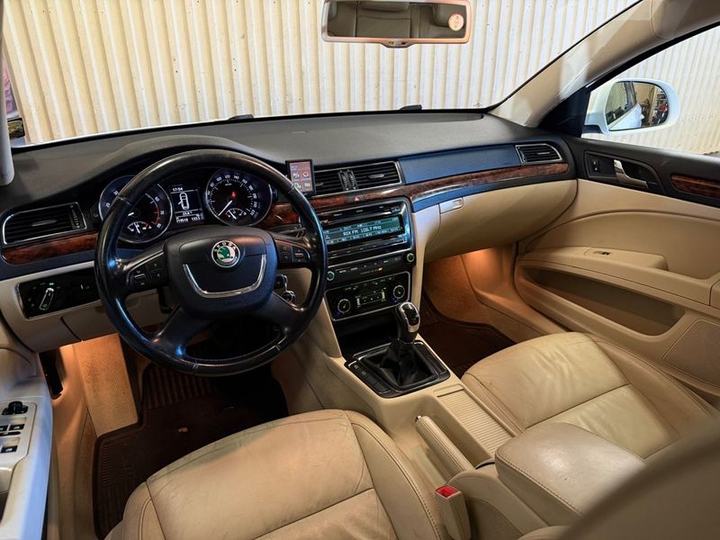 Skoda Superb bild 10