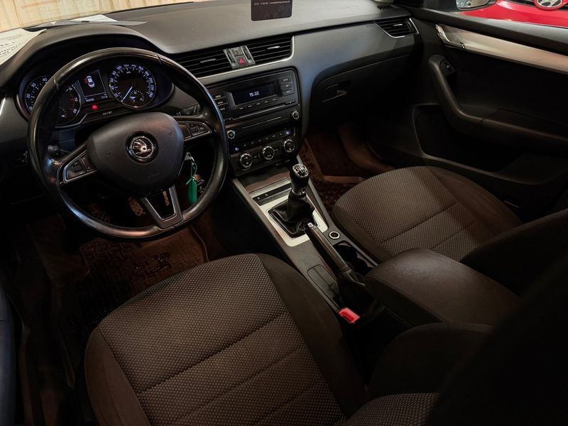 Skoda Octavia bild 9