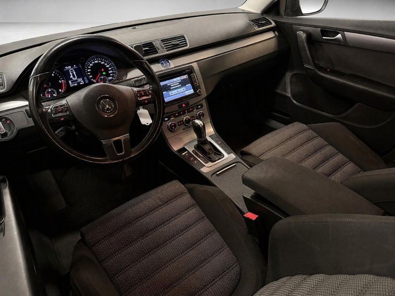 Volkswagen Passat bild 7