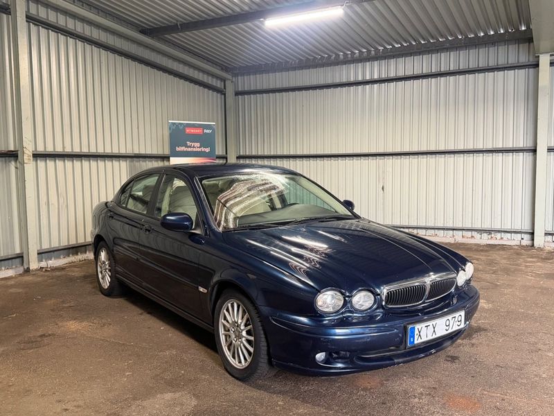 Jaguar X-Type bild 2