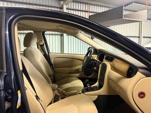 Jaguar X-Type bild 10
