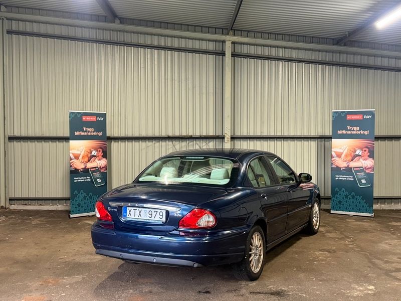 Jaguar X-Type bild 6