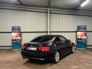 BMW 320 bild 7