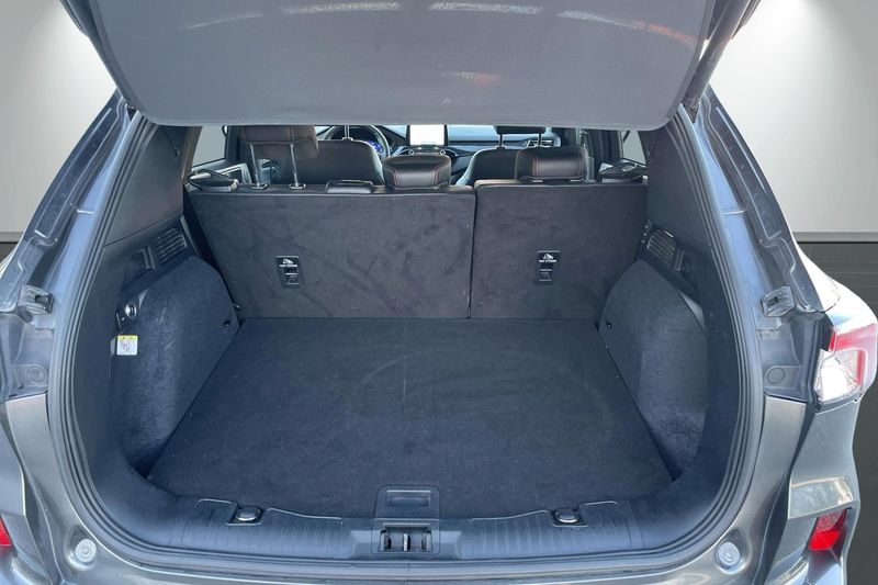 Ford Kuga bild 17