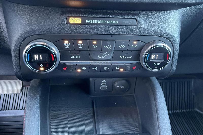 Ford Kuga bild 25