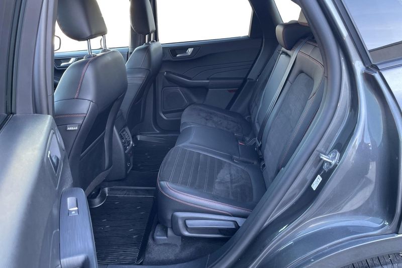 Ford Kuga bild 14