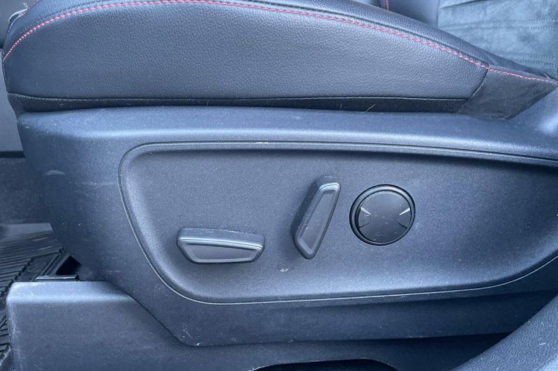 Ford Kuga bild 22