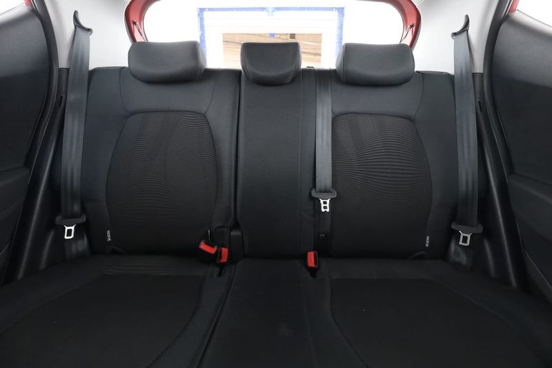 Hyundai i10 bild 16