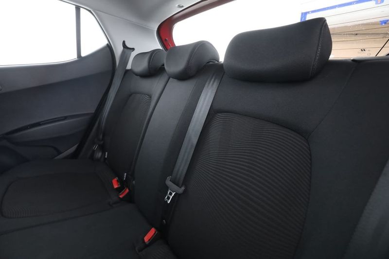 Hyundai i10 bild 15