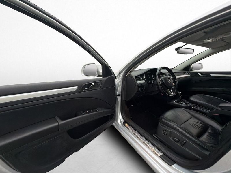 Skoda Superb bild 8