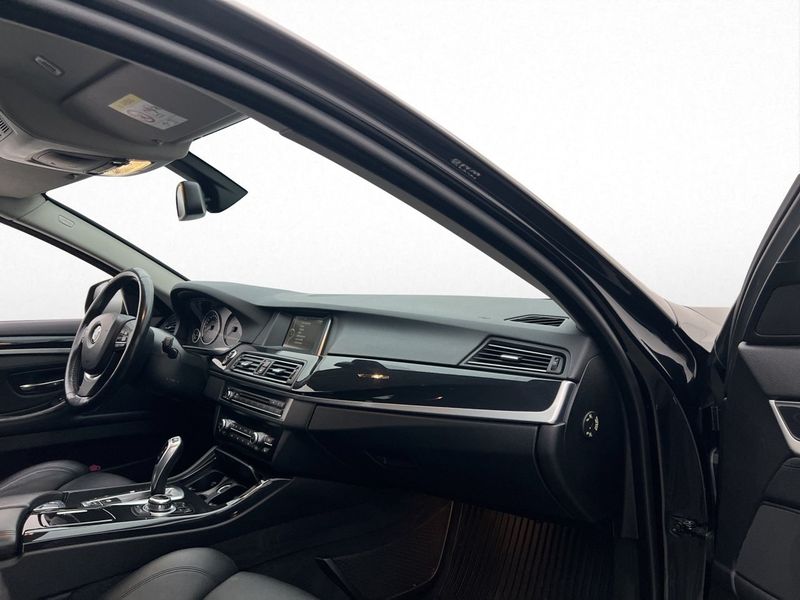 BMW 520 bild 12
