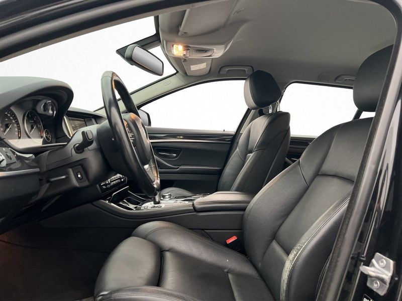 BMW 520 bild 9