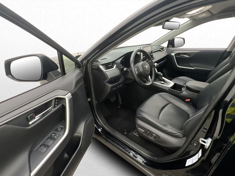 Toyota RAV4 bild 8