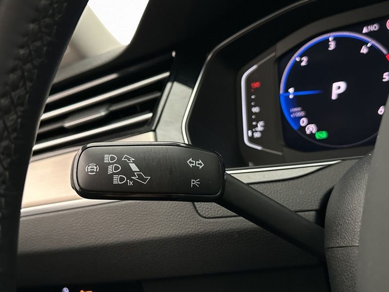 Volkswagen Passat bild 14