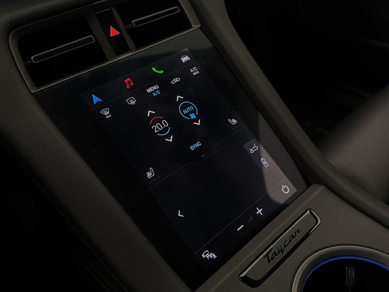 Porsche Taycan bild 33