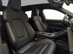 Porsche Taycan bild 18