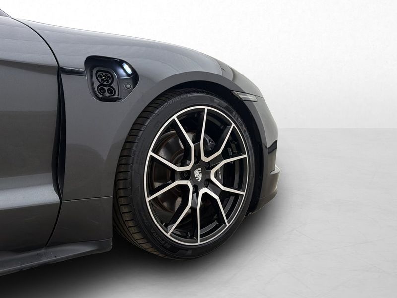 Porsche Taycan bild 12