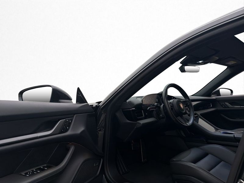 Porsche Taycan bild 13