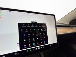 Tesla Model 3 bild 26