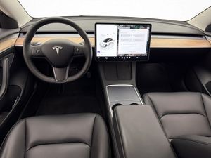 Tesla Model 3 bild 14