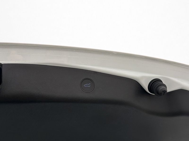 Tesla Model 3 bild 32