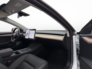 Tesla Model 3 bild 27