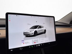Tesla Model 3 bild 24