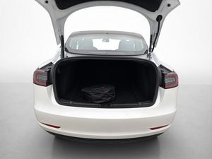 Tesla Model 3 bild 31