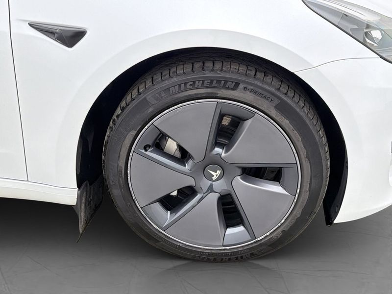Tesla Model 3 bild 34