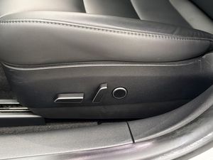 Tesla Model 3 bild 15