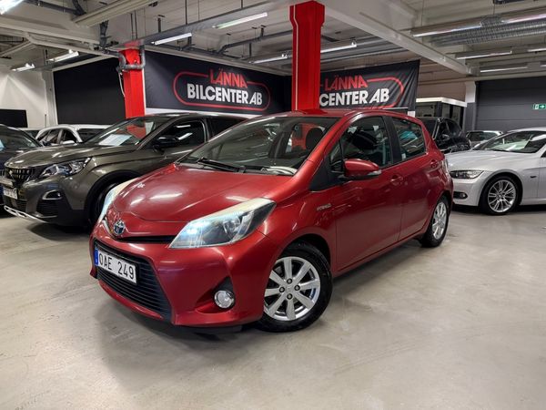 Toyota Yaris Hybrid e-CVT 1 ägare Backkamera Låg årsskatt SoV - 2013