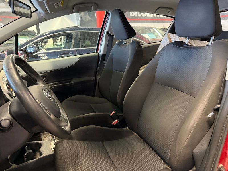 Toyota Yaris bild 11