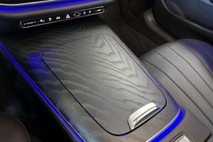 Mercedes E300 bild 12
