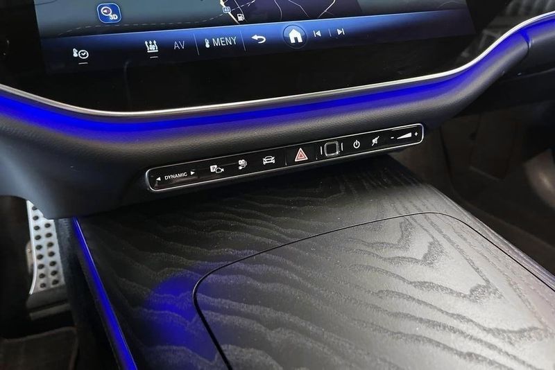 Mercedes E300 bild 13