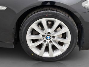 BMW 520 bild 32