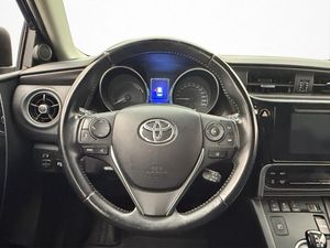 Toyota Auris bild 13