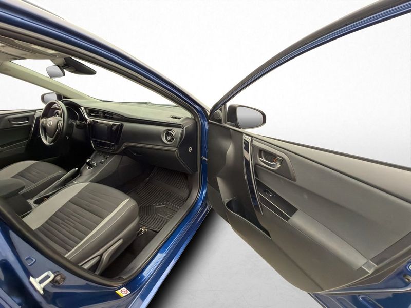 Toyota Auris bild 27