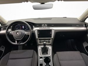 Volkswagen Passat bild 12