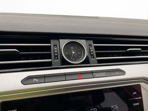 Volkswagen Passat bild 18