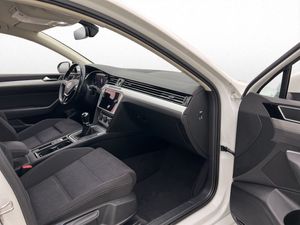 Volkswagen Passat bild 23
