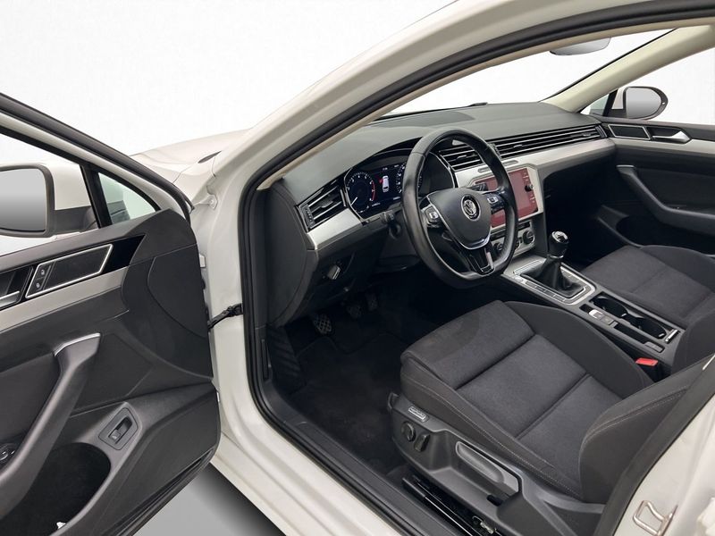 Volkswagen Passat bild 10