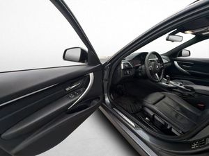 BMW 320 bild 31