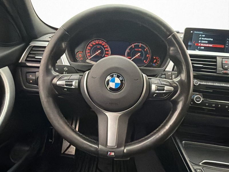 BMW 320 bild 11