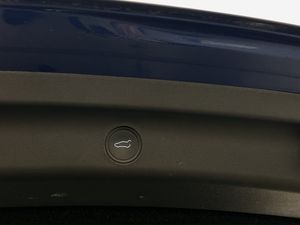 Tesla Model Y bild 28